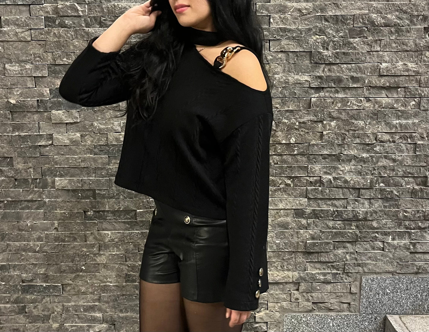 Chain Cutout Top